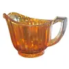 Foto de um(a) Cremeira Carnival Glass Vintage, da categoria de Cremeiras. Adicione um toque de sofisticação e nostalgia ao seu café da tarde. Esta cremeira em estilo Carnival Glass é uma peça que... Vendido no marketplace Trésors.