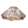 Foto de um(a) Cinzeiro Cristal - Triangulo, da categoria de Cinzeiros. O ápice da elegância funcional. Este cinzeiro é esculpido em cristal de alta transparência, apresentando lapidações... Vendido no marketplace Trésors.