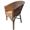 Foto de um(a) Cadeira de Braços Vintage em Fibra Natural Trançada, da categoria de Outras cadeiras . Esta peça é um exemplo clássico de mobiliário em fibra natural, combinando a robustez da estrutura com a leveza visual do... Vendido no marketplace Trésors.