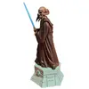 Foto de um(a) Plo Koon Star Wars - Peça de Xadrez Colecionável (Torre Branca) - Pintada à Mão, da categoria de Figuras de ação. Leve para sua coleção a sabedoria e o poder do Mestre Jedi Plo Koon. Esta figura detalhada faz parte da coleção oficial de... Vendido no marketplace Trésors.