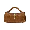 Foto de um(a) Bolsa Vime Vintage, da categoria de Bolsas. * Bolsa vintage em vime, um clássico desde a década de 50 à década de 70. Essas belíssimas bolsas são muito usadas tanto... Vendido no marketplace Trésors.