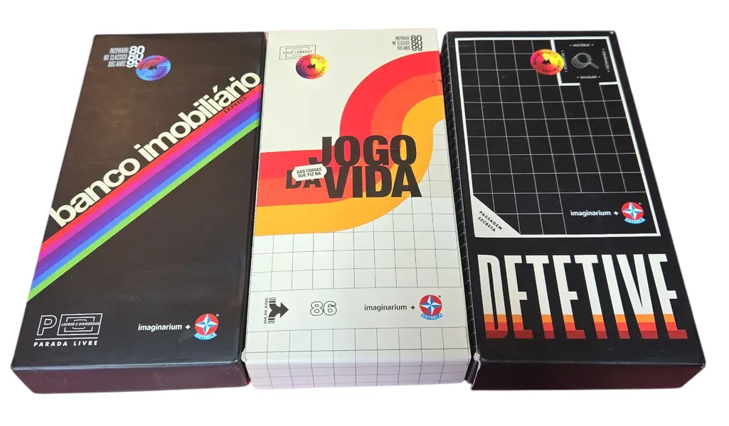 Foto de um(a) Coleção Trilogia Jogada Certa: Estrela + Imaginarium, da categoria de Jogos de tabuleiro. A união definitiva entre o entretenimento clássico da Estrela e o design inovador da Imaginarium. Esta trilogia reimagina os... Mostrado de uma perspectiva diferente. Vendido no marketplace Trésors.