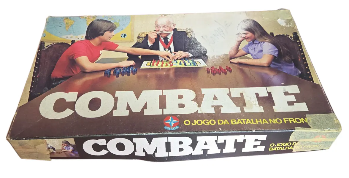 Foto de um(a) Front de Batalha: Operação Estratégica, da categoria de Jogos de tabuleiro. Prepare suas tropas para o desafio definitivo de inteligência e coragem! A Estrela apresenta Front de Batalha, o jogo onde o... Vendido no marketplace Trésors.