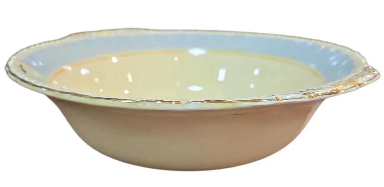 Foto de um(a) Travessa Grindley "Capella" - Pintura Manual com Bordas Caneladas, da categoria de Travessas e tigelas. Linda travessa funda em faiança fina (ironstone), fabricada pela renomada marca Grindley, na Inglaterra. Modelo "Capella",... Mostrado de uma perspectiva diferente. Vendido no marketplace Trésors.