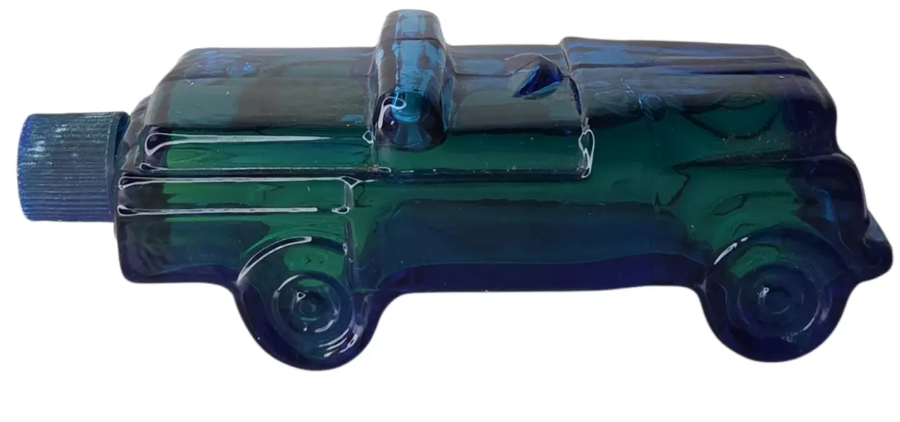 Foto de um(a) Perfume Avon Carro Vintage, da categoria de Outros colecionáveis. Perfume Avon Carro colecionavel. Mostrado de uma perspectiva diferente. Vendido no marketplace Trésors.