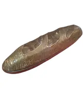 Foto de um(a) Baguete Decorativa em Latão, da categoria de Outros colecionáveis. Esta peça exclusiva é uma celebração da panificação clássica traduzida em arte decorativa. Com um realismo impressionante,... Vendido no marketplace Trésors.