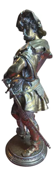 Foto de um(a) Guerreiro Escultura Francesa do Século XIX - Petit Bronze, da categoria de Escultura. originária da França do século XIX. A peça representa a figura imponente de um guerreiro, rica em detalhes e com excelente... Mostrado de uma perspectiva diferente. Vendido no marketplace Trésors.