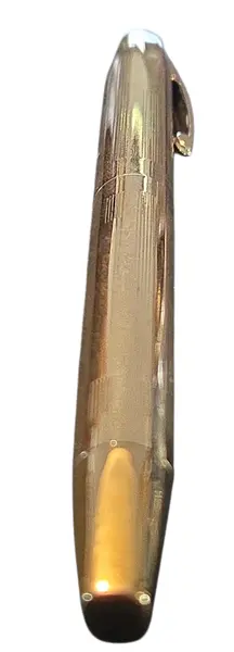Foto de um(a) Caneta Sheaffer Antiga Folheada a Ouro – Item de Colecionador, da categoria de Outros colecionáveis. Eleve o nível da sua assinatura ou da sua coleção com esta magnífica caneta Sheaffer. Conhecida mundialmente pelo seu... Mostrado de uma perspectiva diferente. Vendido no marketplace Trésors.