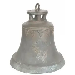 Foto de um(a) Sino Histórico Mueller Irmãos Ltda - Relíquia Paranaense Original, da categoria de Outros colecionáveis. Relíquia Industrial Paranaense: Sino Mueller Irmãos Ltda (1957) Uma peça autêntica e carregada de história, fabricada pela... Vendido no marketplace Trésors.