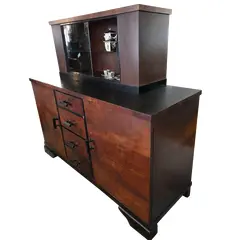 Foto de um(a) Cristaleira Art Déco Original – Raymundo Egg & Cia (Pré Móveis Cimo) – Década de 30/40, da categoria de Cristaleiras. Magnífica cristaleira Art Déco, fabricada em Rio Negrinho (SC) pela tradicional Raymundo Egg & Cia, período pré Móveis Cimo.... Vendido no marketplace Trésors.