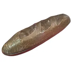 Foto de um(a) Baguete Decorativa em Latão, da categoria de Outros colecionáveis. Esta peça exclusiva é uma celebração da panificação clássica traduzida em arte decorativa. Com um realismo impressionante,... Vendido no marketplace Trésors.