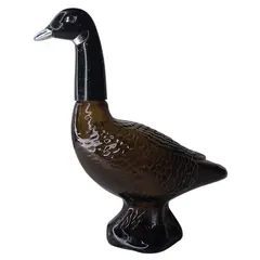 Foto de um(a) Perfume Avon Canada Goose Vintage, da categoria de Outros colecionáveis. Perfume Avon Canada Goose Colecionável. Vendido no marketplace Trésors.