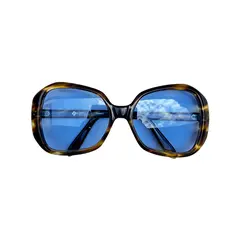 Foto de um(a) Óculos Vintage Novo Montclair Havana, da categoria de Óculos. Óculos VINTAGE Montclair, armação em acetato na cor padrão havana, semi transparência, lentes claras/média azulada. Seu... Vendido no marketplace Trésors.
