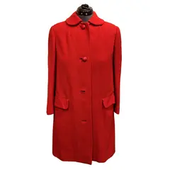 Foto de um(a) Casaco Vintage Lã Vermelho Vivo, da categoria de Casacos. casaco vintage, provavelmente década de 50, em lã, tom de vermelho tomate, gola estilo boneca, bolsos frontais,... Vendido no marketplace Trésors.