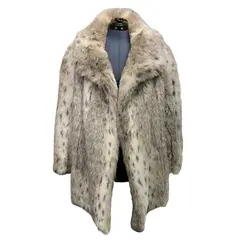 Foto de um(a) Casaco Vintage Pelo Sintético Explendoroso, da categoria de Casacos. Explendoroso casaco vintage Signatures by Style VI Lid., americano, em pelo sintético, tons de off e creme acinzentado,... Vendido no marketplace Trésors.