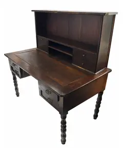 Foto de um(a) Magnífica Escrivaninha de Dois Andares – Estilo Clássico com Escaninho e 4 Gavetas, da categoria de Escrivaninhas e Mesas de escritório. Uma peça que transborda história e sofisticação. Esta magnífica escrivaninha de dois andares é o móvel ideal para quem busca... Vendido no marketplace Trésors.