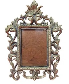 Foto de um(a) Porta Retrato em Bronze Retangular - Vertical, da categoria de Porta retratos. Belíssimo porta-retrato vertical confeccionado em bronze de alta qualidade. Esta peça apresenta um trabalho de fundição... Vendido no marketplace Trésors.