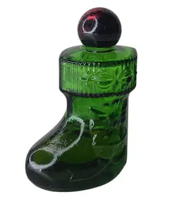 Foto de um(a) Perfume Avon Christmas Surprise Stocking Bottle Vintage, da categoria de Outros colecionáveis. Perfume Avon Christmas Surprise Stocking Bottle Colecionável. Vendido no marketplace Trésors.