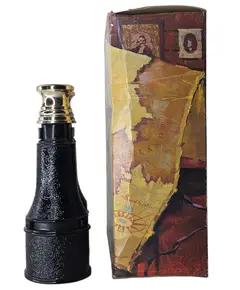 Foto de um(a) Perfume Avon Marine Binoculars Vintage, da categoria de Outros colecionáveis. Perfume Avon Binoculars Marine Colecionável. Vendido no marketplace Trésors.