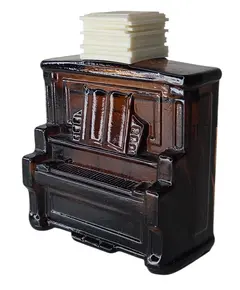 Foto de um(a) Perfume Avon Spinet Piano Vintage, da categoria de Outros colecionáveis. Perfume Avon Spinet Piano. Vendido no marketplace Trésors.