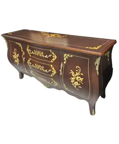 Foto de um(a) Balcão Buffet Bombê Antigo em Madeira Nobre com Marchetaria e Bronze, da categoria de Aparadores e Buffet. Excepcional Balcão Buffet Bombê com Rica Marchetaria e Bronze Uma obra-prima do mobiliário clássico, este balcão buffet une... Vendido no marketplace Trésors.