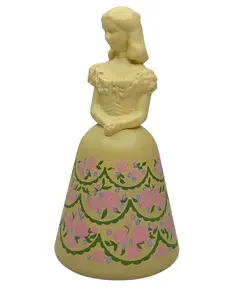 Foto de um(a) Perfume Avon American Belle Vintage, da categoria de Outros colecionáveis. Perfume Avon American Belles Vintage. Vendido no marketplace Trésors.
