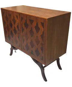 Foto de um(a) Balcão Vintage Modernista em Lâmina de Madeira e Marchetaria, da categoria de Armário de cozinha e Paneleiros. estruturado com revestimento em lâmina natural de madeira nobre de alta qualidade e veios perfeitamente casados. A peça se... Vendido no marketplace Trésors.