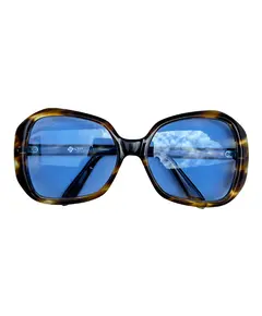 Foto de um(a) Óculos Vintage Novo Montclair Havana, da categoria de Óculos. Óculos VINTAGE Montclair, armação em acetato na cor padrão havana, semi transparência, lentes claras/média azulada. Seu... Vendido no marketplace Trésors.