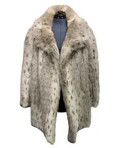 Foto de um(a) Casaco Vintage Pelo Sintético Explendoroso, da categoria de Casacos. Explendoroso casaco vintage Signatures by Style VI Lid., americano, em pelo sintético, tons de off e creme acinzentado,... Vendido no marketplace Trésors.
