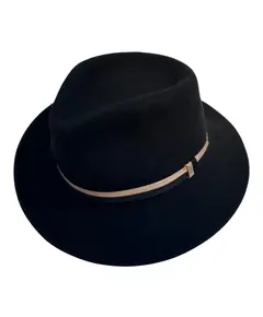 Foto de um(a) Chapéu Fedora Perry Ellis, da categoria de Chapéus. Chapéu Fedora, feltro 100% lã, da marca americana Perry Ellis, foram produzidos pela marca em coleções de inverno... Vendido no marketplace Trésors.