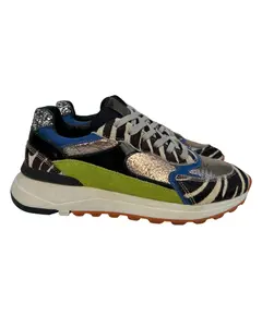 Foto de um(a) Tênis Shelter Retrô Colors Zebra, da categoria de Tênis. tênis Shelter, modelo retrô multi-estampas mix de cores, zebra e detalhes metálicos. Muito bom estado, praticamente sem uso.... Vendido no marketplace Trésors.