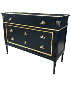 Foto de um(a) Cômoda Clássica com 3 Gavetas, Bronze e Detalhes Dourados, da categoria de Cômodas e Sapateira. Vendido no marketplace Trésors.