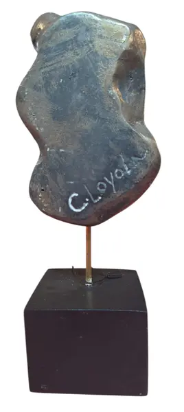 Foto de um(a) Escultura "A Caridade" Cristina Loyola, da categoria de Escultura. Magnífica escultura autoral da artista plástica Cristina Loyola, conhecida pelo seu estilo único que mistura elementos da... Mostrado de uma perspectiva diferente. Vendido no marketplace Trésors.