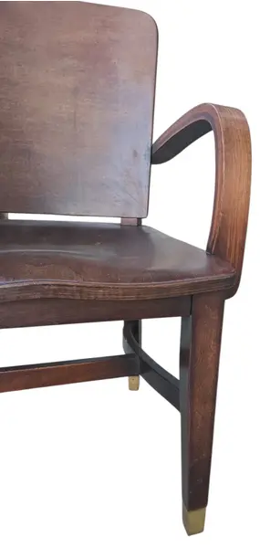 Foto de um(a) Poltrona de Escritório Móveis Cimo em Madeira, da categoria de Poltronas. Exemplar magnífico da era de ouro do design industrial brasileiro, esta poltrona de escritório/auditorio da icônica Móveis... Mostrado de uma perspectiva diferente. Vendido no marketplace Trésors.
