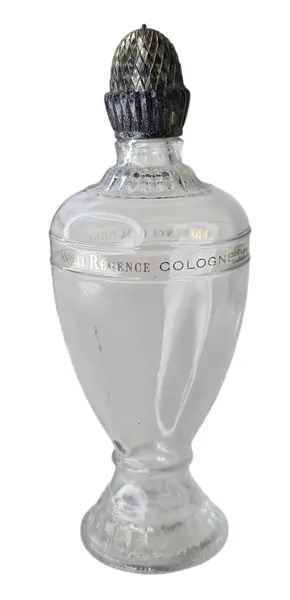 Foto de um(a) Perfume Avon Regence Vintage, da categoria de Outros colecionáveis. Perfume Avon Regence Colecionável. Vendido no marketplace Trésors.