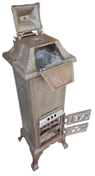 Foto de um(a) Antiga Salamandra de Coluna em Ferro Fundido, da categoria de Outros colecionáveis. Mostrado de uma perspectiva diferente. Vendido no marketplace Trésors.