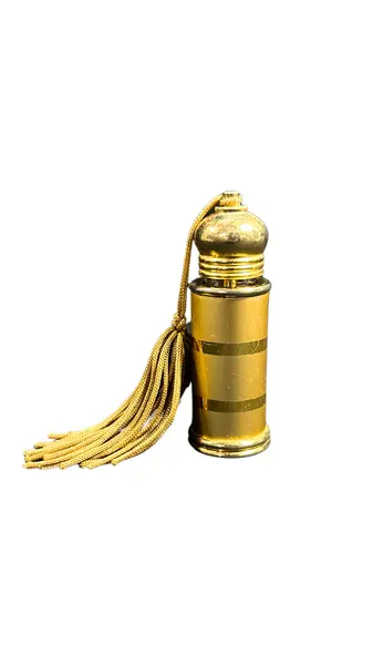 Foto de um(a) Perfumeiro Vintage de Bolsa, da categoria de Outros colecionáveis. Pequeno e delicado recipiente para perfume, vidro envolvido por metal no tom dourado, tampa de rosca com pequena haste para... Vendido no marketplace Trésors.