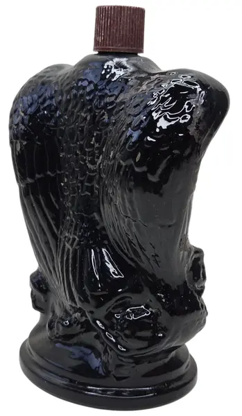 Foto de um(a) Perfume Avon Águia Vintage, da categoria de Outros colecionáveis. Perfume Avon Águia Vintage. Mostrado de uma perspectiva diferente. Vendido no marketplace Trésors.