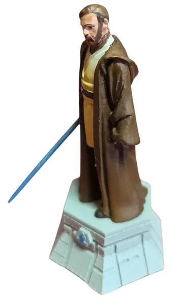 Foto de um(a) Estátua Obi-Wan Kenobi Star Wars - Peça de Xadrez Colecionável (Bispo Branco) - Pintado à Mão, da categoria de Figuras de ação. Honre o legado dos Jedi com esta figura detalhada de Obi-Wan Kenobi. Esta peça faz parte da exclusiva coleção de xadrez de... Vendido no marketplace Trésors.