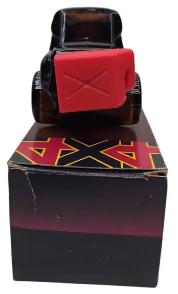 Foto de um(a) Perfume Avon 4X4 MUSK Vintage, da categoria de Outros colecionáveis. Perfume Avon 4X4 MUSK Vintage. Mostrado de uma perspectiva diferente. Vendido no marketplace Trésors.