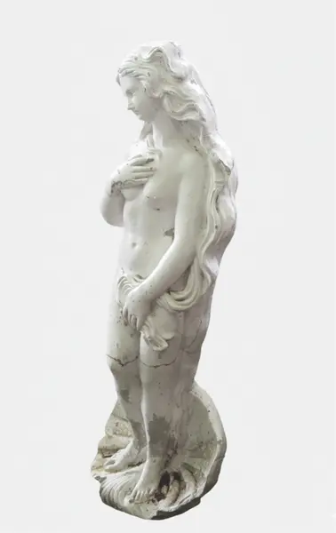 Foto de um(a) Escultura Vênus de Jardim em Concreto (Vênus de Milo - Releitura Clássica), da categoria de Modelos e estatuetas. Esta imponente escultura é uma releitura da icônica Vênus, símbolo universal da beleza, do amor e da feminilidade.... Mostrado de uma perspectiva diferente. Vendido no marketplace Trésors.