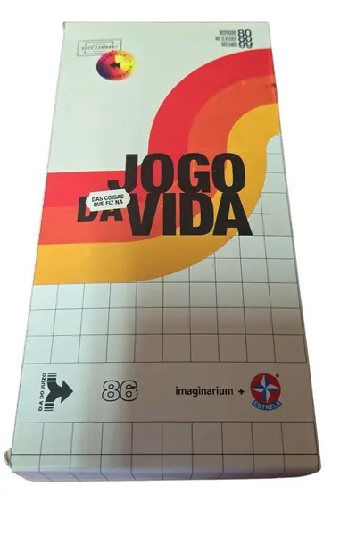 Foto de um(a) Coleção Trilogia Jogada Certa: Estrela + Imaginarium, da categoria de Jogos de tabuleiro. A união definitiva entre o entretenimento clássico da Estrela e o design inovador da Imaginarium. Esta trilogia reimagina os... Mostrado de uma perspectiva diferente. Vendido no marketplace Trésors.