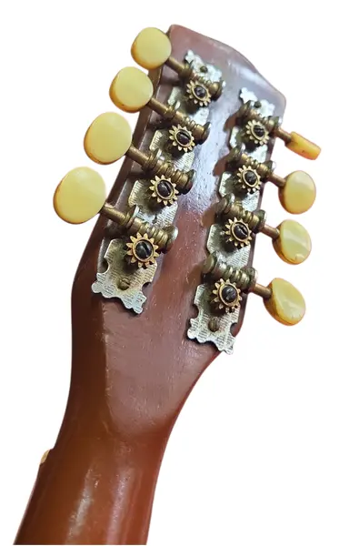 Foto de um(a) Bandolim Antigo Anos 60, da categoria de Instrumentos musicais. Se você busca o timbre doce e percussivo que define as gravações clássicas dos anos 60, este instrumento é uma oportunidade... Mostrado de uma perspectiva diferente. Vendido no marketplace Trésors.