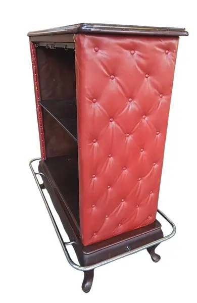 Foto de um(a) Relíquia Anos 60: Bar em Imbuia, Courvin de Época e Piseira de Metal, da categoria de Bares. Uma verdadeira obra de arte para sua casa. Este barzinho exclusivo transporta você diretamente para a sofisticação dos anos... Mostrado de uma perspectiva diferente. Vendido no marketplace Trésors.