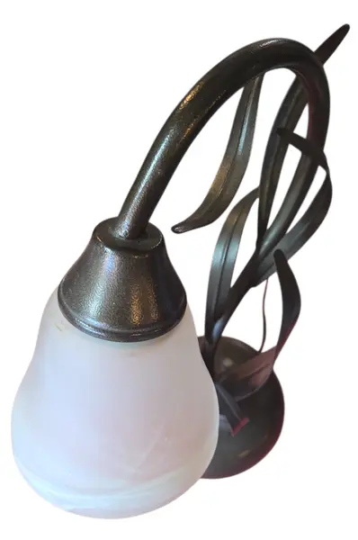 Foto de um(a) Abajur Art Nouveau em Latão Maciço – Elegância Orgânica e Design Atemporal, da categoria de Abajures. Ilumine seu ambiente com a maestria do movimento Art Nouveau. Este abajur em latão polido celebra a harmonia entre a... Mostrado de uma perspectiva diferente. Vendido no marketplace Trésors.