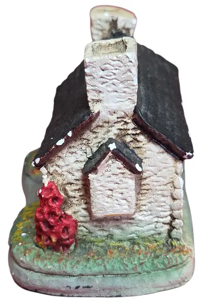 Foto de um(a) Mini Casinhas Colecionáveis Década de 70 - Veranna Bavaria, da categoria de Outros colecionáveis. Mini casinhas colecionáveis década de 70 - Veranna Bavaria Belíssimas miniaturas produzidas em gesso, com o clássico estilo... Mostrado de uma perspectiva diferente. Vendido no marketplace Trésors.