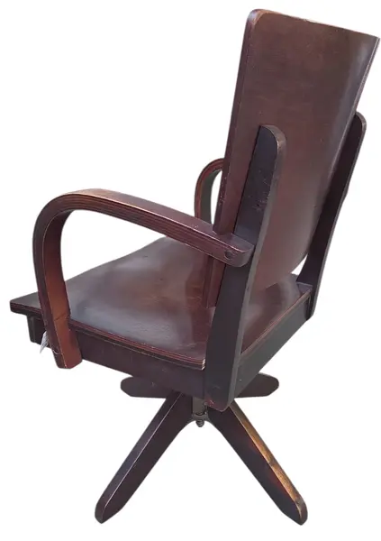 Foto de um(a) Cadeira de Escritório Giratória Xerife Ritzmann em Madeira, da categoria de Poltronas. Autêntica e robusta cadeira de escritório antiga modelo Xerife, fabricada pela renomada e tradicional marca Ritzmann. Uma... Mostrado de uma perspectiva diferente. Vendido no marketplace Trésors.
