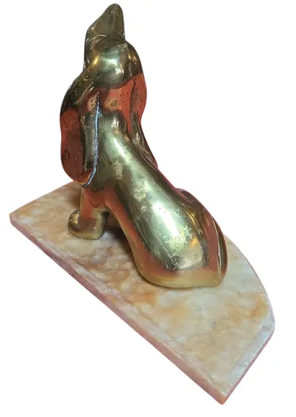 Foto de um(a) Antiga Escultura Cachorro em Bronze e Mármore, da categoria de Escultura. Distinta estatueta colecionável que representa, de forma estilizada e elegante, a silhueta de um cão da raça Dachshund. Esta... Mostrado de uma perspectiva diferente. Vendido no marketplace Trésors.