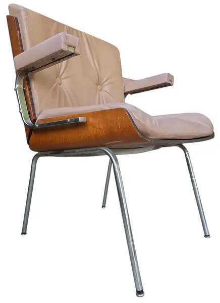 Foto de um(a) Poltrona Móveis Cimo, da categoria de Outras cadeiras . Rara cadeira de escritório fabricada pela Móveis Cimo (Curitiba-PR), o maior nome da história do mobiliário industrial... Mostrado de uma perspectiva diferente. Vendido no marketplace Trésors.