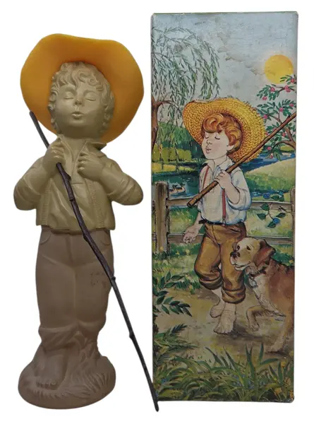 Foto de um(a) Perfume Avon Menino Pescador Vintage, da categoria de Outros colecionáveis. Perfume Avon Menino Pescador Vintage. Mostrado de uma perspectiva diferente. Vendido no marketplace Trésors.
